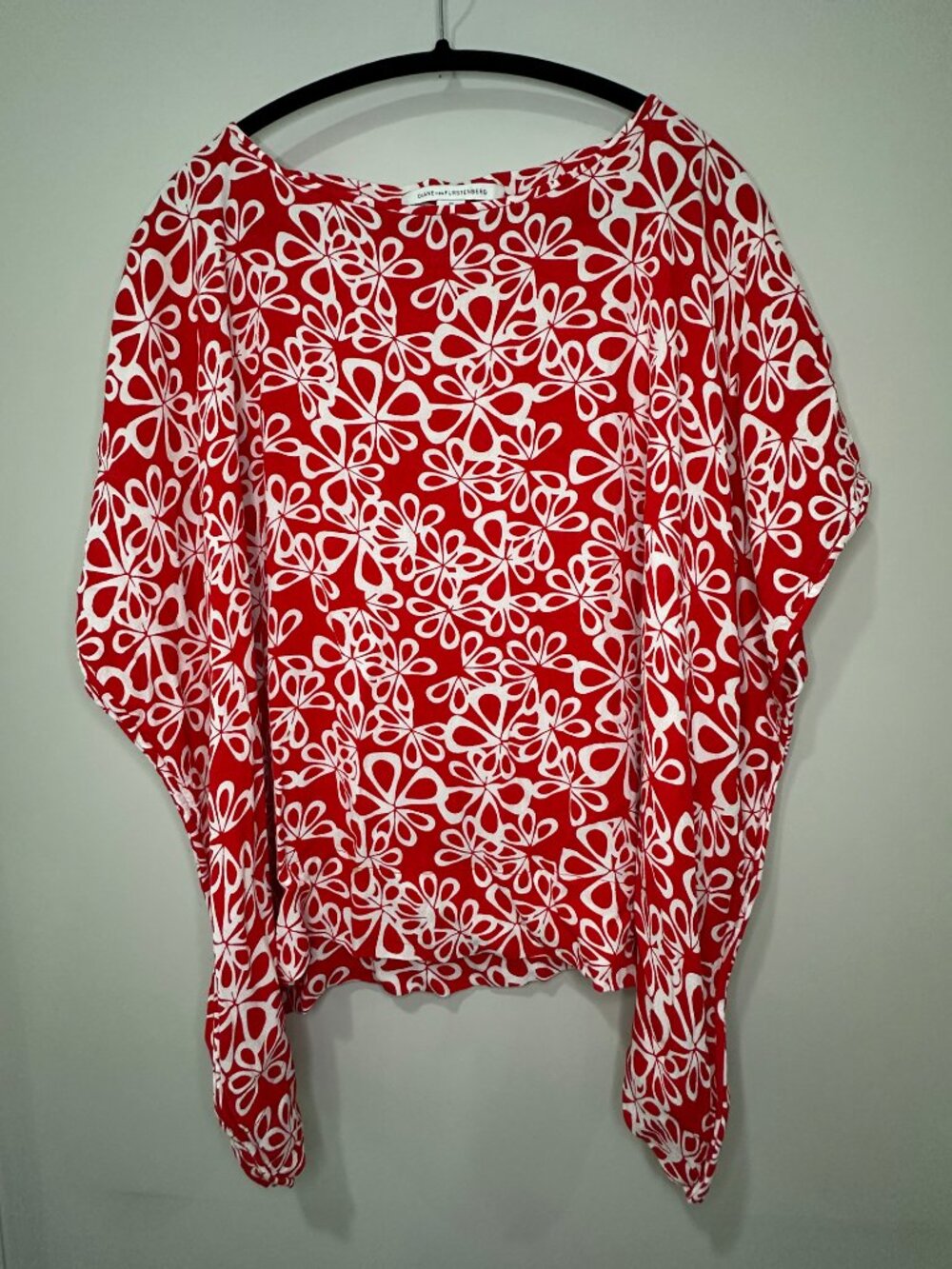Diane von Furstenberg DVF Silk Boxy Poncho Top Red White Abstract Floral Sz M